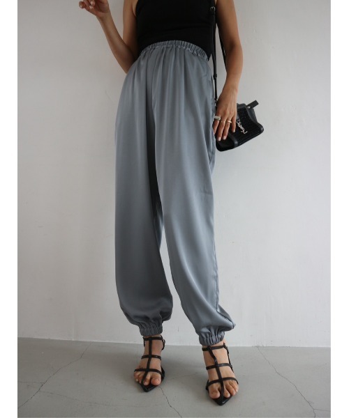 TRUNC(トランクエイティーエイト)の「Satin Parachute Pants(その他パンツ・レディース・アイボリー/グレー/ブラック・FREE)」の1枚目の写真