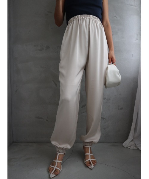 TRUNC(トランクエイティーエイト)の「Satin Parachute Pants(その他パンツ・レディース・アイボリー/グレー/ブラック・FREE)」の2枚目の写真