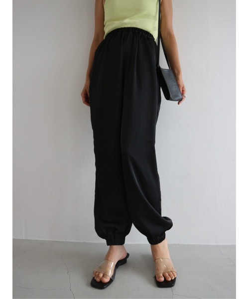 TRUNC(トランクエイティーエイト)の「Satin Parachute Pants(その他パンツ・レディース・アイボリー/グレー/ブラック・FREE)」の3枚目の写真