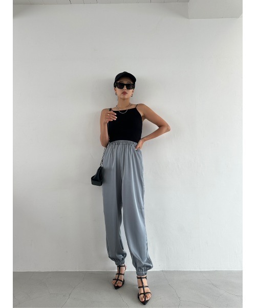 TRUNC(トランクエイティーエイト)の「Satin Parachute Pants(その他パンツ・レディース・アイボリー/グレー/ブラック・FREE)」の10枚目の写真