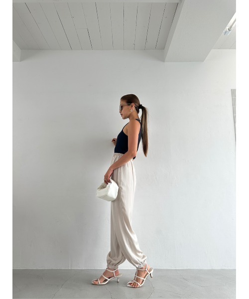 TRUNC(トランクエイティーエイト)の「Satin Parachute Pants(その他パンツ・レディース・アイボリー/グレー/ブラック・FREE)」の7枚目の写真