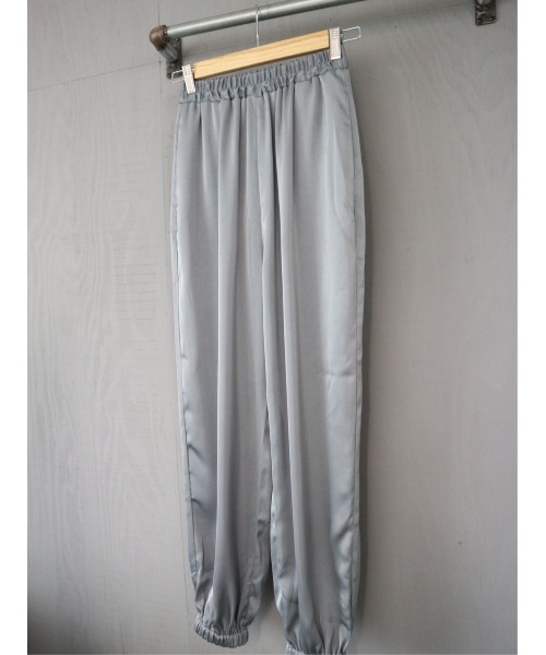TRUNC(トランクエイティーエイト)の「Satin Parachute Pants(その他パンツ・レディース・アイボリー/グレー/ブラック・FREE)」の9枚目の写真