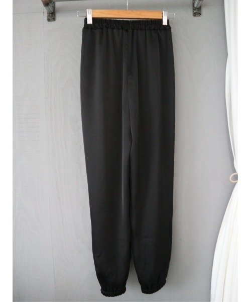 TRUNC(トランクエイティーエイト)の「Satin Parachute Pants(その他パンツ・レディース・アイボリー/グレー/ブラック・FREE)」の15枚目の写真