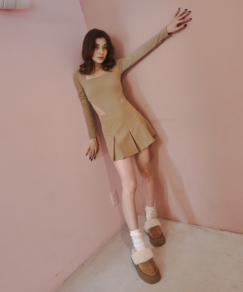 BLONDEY（ブロンディ）の「プリーツミニスカート（スカート・レディース・チャコールグレー/ベージュ・SMALL/MEDIUM）」の18枚目の写真