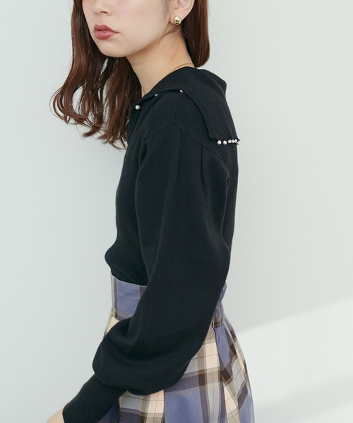natural couture(ナチュラルクチュール)の「WEB限定/osono衿にもなる2WAYパールタートル(ニット/セーター・レディース・オフホワイト/ブラック/サックスブルー/モカ・FREE)」の3枚目の写真