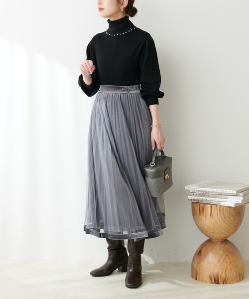 natural couture(ナチュラルクチュール)の「WEB限定/osono衿にもなる2WAYパールタートル(ニット/セーター・レディース・オフホワイト/ブラック/サックスブルー/モカ・FREE)」の12枚目の写真