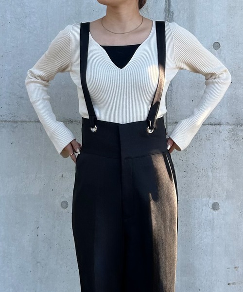 junoah(ジュノア)の「リングデザインハイウエストサロペット(サロペット/オーバーオール・レディース・ダークブラウン/ブラック/グレイッシュベージュ・MEDIUM/LARGE/X-LARGE)」の4枚目の写真