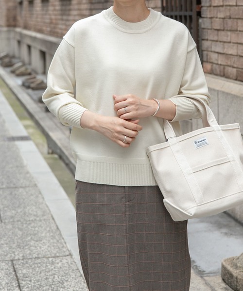 FORK&SPOON(フォークアンドスプーン)の「『洗濯可』FORK&SPOON ウーステッドヤーンクルーネックニット(ニット/セーター・レディース・ブルー系その他/レッド/ブラック系その他/アイボリー・1)」の13枚目の写真