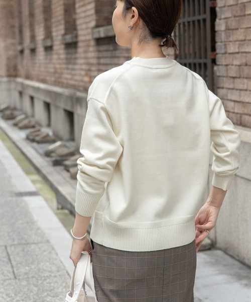 FORK&SPOON(フォークアンドスプーン)の「『洗濯可』FORK&SPOON ウーステッドヤーンクルーネックニット(ニット/セーター・レディース・ブルー系その他/レッド/ブラック系その他/アイボリー・1)」の15枚目の写真