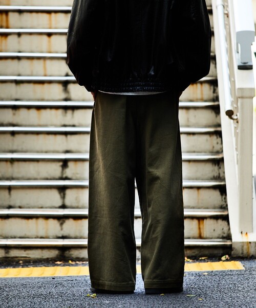 FREAK'S STORE（フリークスストア）の「FREAK’S STORE/フリークスストア ストレートシルエット ワイドチノパンツ（チノパンツ・メンズ・ブラック/オリーブ/ベージュ・LARGE/MEDIUM）」の6枚目の写真