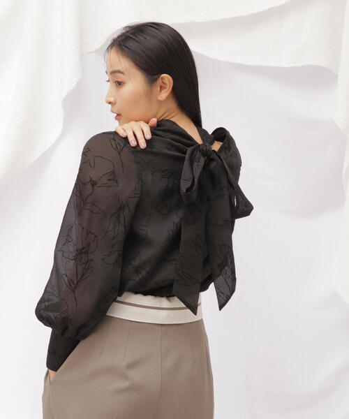 JILL by JILL STUART(ジルバイジルスチュアート)の「◇2wayボウタイフラワーフロッキーブラウス(シャツ/ブラウス・レディース・ブラック/ホワイト系その他・FREE)」の9枚目の写真