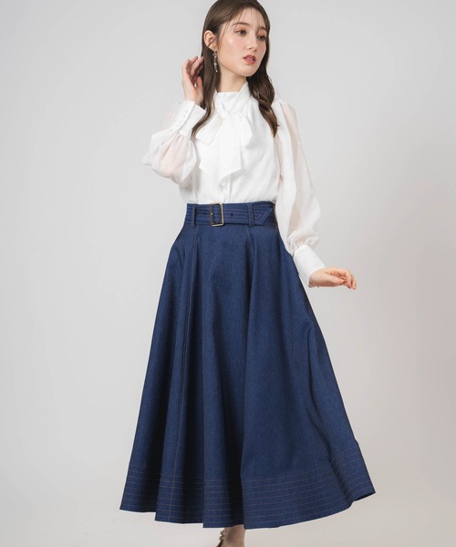 NOELA（ノエラ）の「ステッチデニムフレアスカート（デニムスカート・レディース・ダークインディゴブルー/インディゴブルー・S/M）」の2枚目の写真