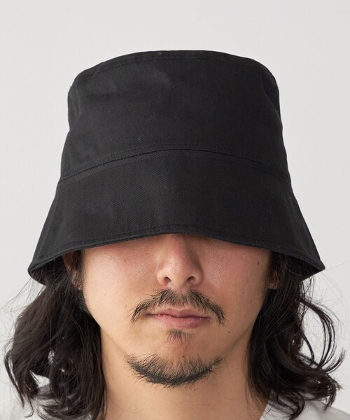 SHIPS（シップス）の「【WEB限定】SHIPS: マイクロ SHIPSロゴ エンブロイダリー オーバーフィット バケットハット（ハット・メンズ・ベージュ/ネイビー/ブラック・ONE SIZE）」の4枚目の写真