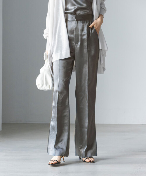 Noble(ノーブル)の「サテンサイドダブルスリットパンツ(その他パンツ・レディース・ホワイト系その他/ライトグレー・38/36/40/34)」の8枚目の写真