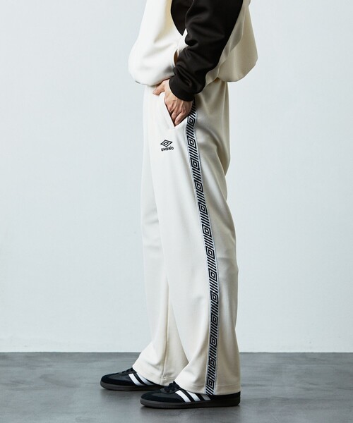 UMBRO(アンブロ)の「UMBRO/アンブロ 別注 Track Pant/トラックパンツ(その他パンツ・メンズ・ホワイト/ブラック/グリーン/ネイビー・MEDIUM/LARGE/X-LARGE)」の16枚目の写真