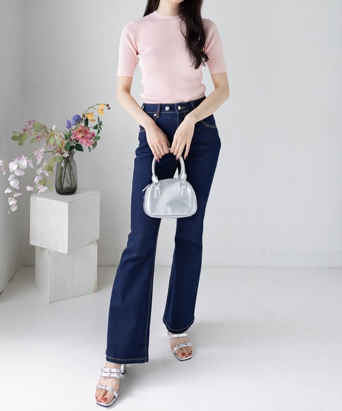 clear（クリア）の「5分袖ハイネックニットトップス[オフィスカジュアル 着回し抜群 大人 カジュアル]（ニット/セーター・レディース・ブラック×ホワイト/ピンク/ラベンダー/ブルー系その他/ベージュ/イエロー/ブラック/サックスブルー/オフホワイト/グレー/ピンク系その他/ブラウン/ボルドー・F）」の18枚目の写真