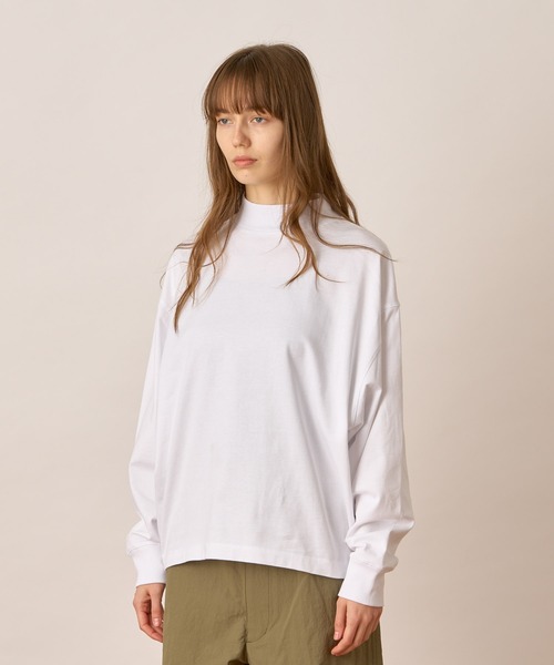 ALLUMER（アリュメール）の「ドルマンスリーブモックネックTシャツ（Tシャツ/カットソー・レディース・ブラック/ホワイト・1）」の4枚目の写真