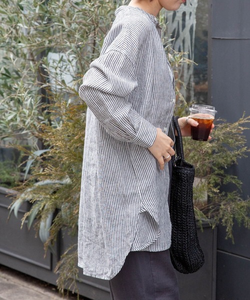 FORK&SPOON(フォークアンドスプーン)の「FORK&SPOON フレンチリネンバンドカラーロングシャツ(シャツ/ブラウス・レディース・ブルー系その他/ストライプ/ライトベージュ・1)」の21枚目の写真