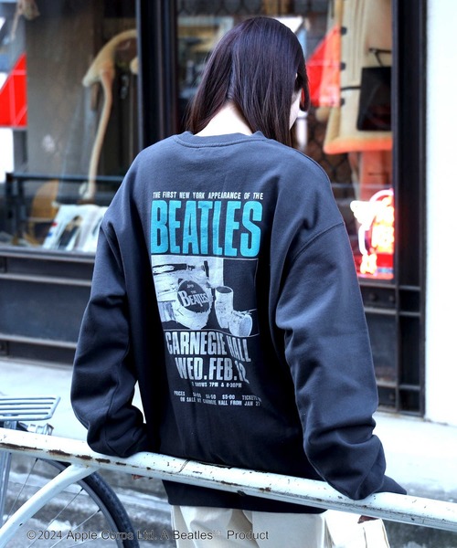 Right-on（ライトオン）の「【THE BEATLES】フォトPTトレーナー（スウェット・メンズ・オフホワイト/ダークグレー/キナリ・L/XL/M）」の3枚目の写真