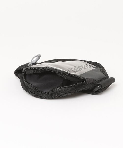 NEW BALANCE(ニューバランス)の「アームポーチ(ポーチ・メンズ・ブラック・ONE SIZE)」の2枚目の写真