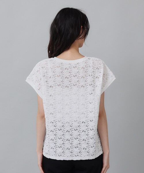 UNTITLED(アンタイトル)の「◆【華やか/ストレッチ/スーツインナー】シュリンクレース(Tシャツ/カットソー・レディース・オフホワイト/ブラック・00/02/04/44/48/50)」の6枚目の写真