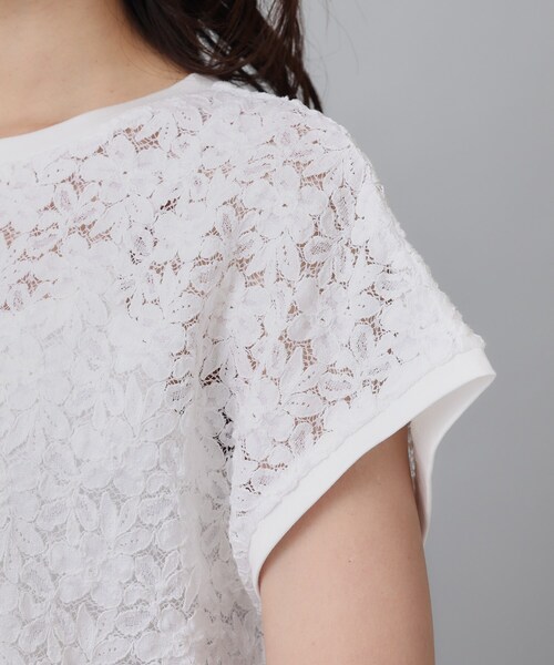 UNTITLED(アンタイトル)の「◆【華やか/ストレッチ/スーツインナー】シュリンクレース(Tシャツ/カットソー・レディース・オフホワイト/ブラック・00/02/04/44/48/50)」の8枚目の写真