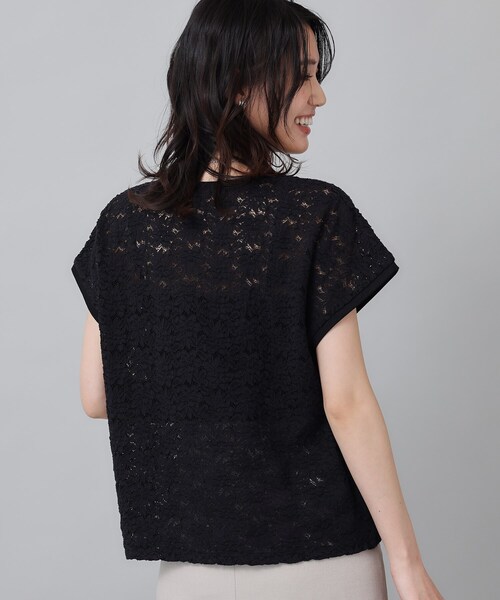 UNTITLED(アンタイトル)の「◆【華やか/ストレッチ/スーツインナー】シュリンクレース(Tシャツ/カットソー・レディース・オフホワイト/ブラック・00/02/04/44/48/50)」の11枚目の写真