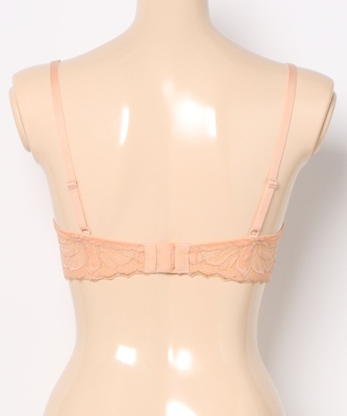 ANNEBRA（アンブラ）の「Heart デコルテメイクブラジャー（ブラジャー・レディース・クリーム/シャーベット・B70/B75/C70/C75/C80/D70/D75/D80/E70/E75/E80/F70/F75/G70/G75）」の14枚目の写真