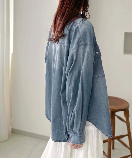 apres jour clair(アプレジュールクレア)の「【apres jour clair】刺繍デザインデニムシャツ【ZOZOTOWN限定アイテム】(シャツ/ブラウス・レディース・ブラック/ライトブルー・X-LARGE/フリー)」の22枚目の写真