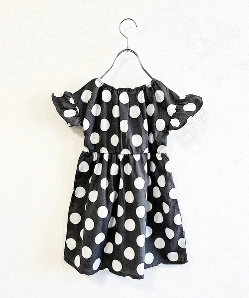 LSP WOW（エルエスピーワオ）の「【LSP WOW!】ガールズ総柄ワンピース（80～130cm）（ワンピース・キッズ・ブラック系2/ブルー/イエロー/ブラック系1/ホワイト系2/ホワイト系1/ブラック系3/グリーン・80/90/100/110/120/130）」の21枚目の写真