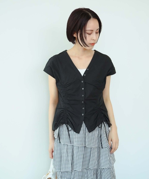 Ray BEAMS（レイビームス）の「Ray BEAMS / ドロスト ギャザー Vネック ブラウス（シャツ/ブラウス・レディース・ブラック/イエロー・1/0）」の12枚目の写真