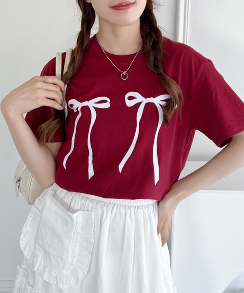 Loueme（ルエム）の「ダブルリボンプリントTシャツ（Tシャツ/カットソー・レディース・ホワイト/レッド/ブラック・FREE）」の3枚目の写真