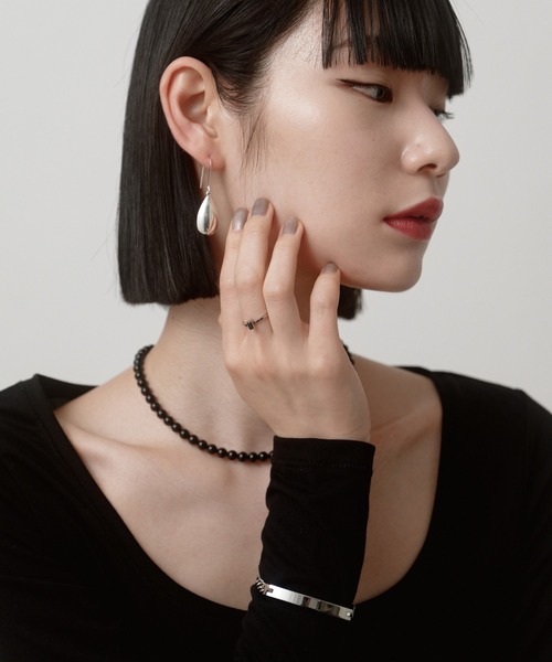 novice（ノーヴィス）の「【novice】Rectangle Stone Motif Ring［Stainless］（リング・レディース・ゴールド/シルバー・FREE）」の10枚目の写真