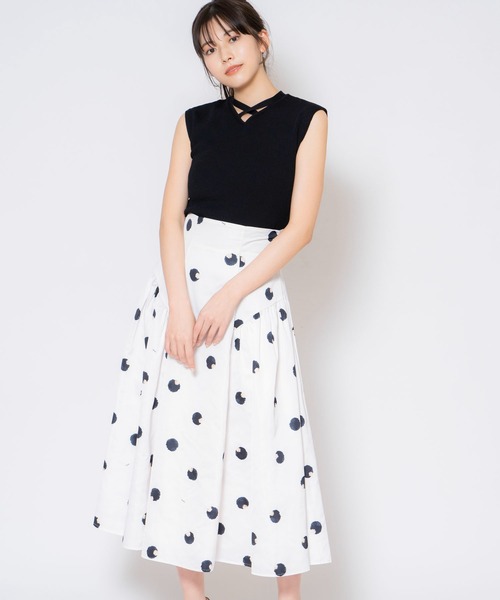 NOELA(ノエラ)の「クロスストラップノースリニット(ニット/セーター・レディース・ブラック/グレー/ブラウン・フリー)」の6枚目の写真