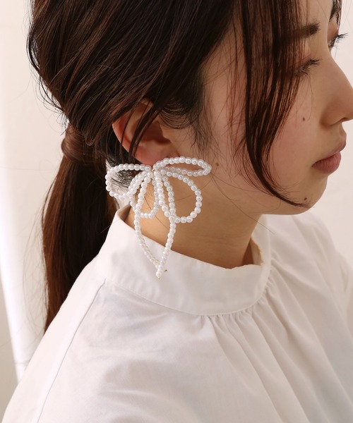 ボリュームパールリボンイヤリング（イヤリング）｜colleca la