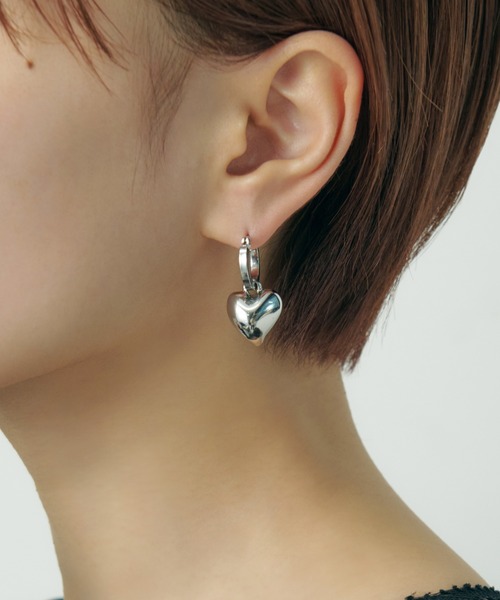 GOLDY（ゴールディ）の「チャビー ハート フープ ピアス（ピアス（両耳用）・レディース・ゴールド/その他1/その他2/シルバー・FREE）」の2枚目の写真