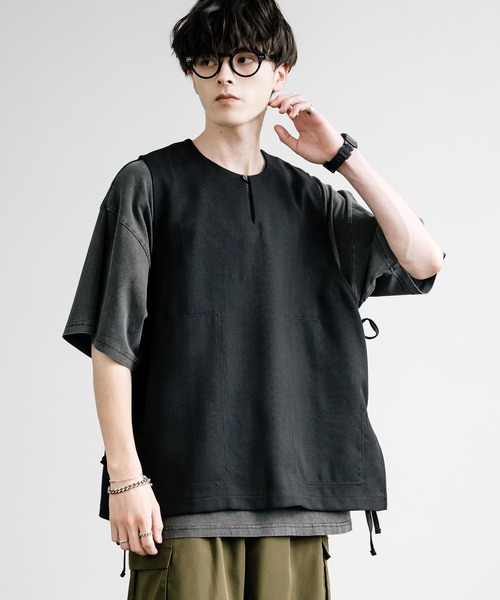 Audience(オーディエンス)の「Upscape Audience アップスケープオーディエンス 日本製 国産 Naturemier ナチュレミア TECH リネンライク メランジクロス キーネックサイドオープンベスト AUD7265(ベスト・メンズ・ブラック/グレー/モカ・L/M)」の4枚目の写真