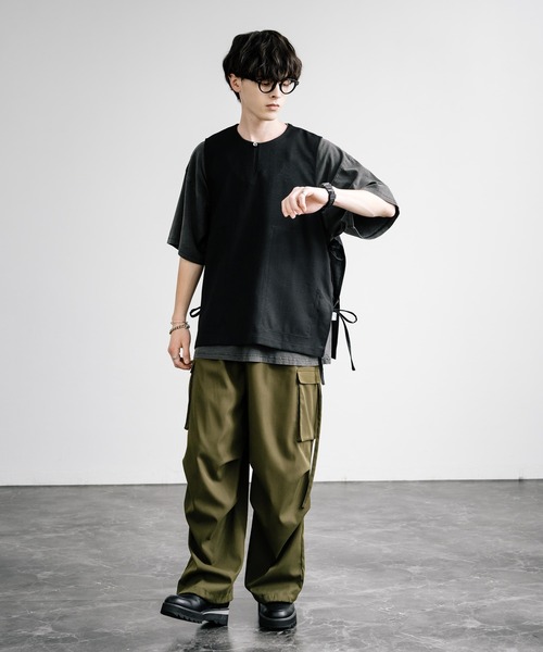 Audience(オーディエンス)の「Upscape Audience アップスケープオーディエンス 日本製 国産 Naturemier ナチュレミア TECH リネンライク メランジクロス キーネックサイドオープンベスト AUD7265(ベスト・メンズ・ブラック/グレー/モカ・L/M)」の6枚目の写真