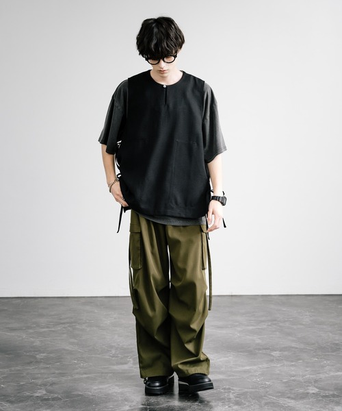 Audience(オーディエンス)の「Upscape Audience アップスケープオーディエンス 日本製 国産 Naturemier ナチュレミア TECH リネンライク メランジクロス キーネックサイドオープンベスト AUD7265(ベスト・メンズ・ブラック/グレー/モカ・L/M)」の7枚目の写真