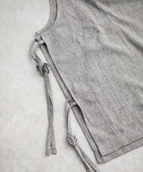 Audience(オーディエンス)の「Upscape Audience アップスケープオーディエンス 日本製 国産 Naturemier ナチュレミア TECH リネンライク メランジクロス キーネックサイドオープンベスト AUD7265(ベスト・メンズ・ブラック/グレー/モカ・L/M)」の22枚目の写真