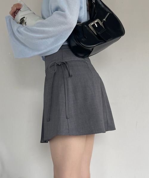 Ada.（エイダ）の「リボン デザイン プリーツ (インナーパンツ付き)（スカート・レディース・ブラック/グレー/ブラウン/ベージュ/ネイビー・M/MT/S）」の7枚目の写真