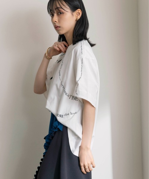 Eimee Law（エイミーロウ）の「ウェーブロゴプリントタックスリーブTシャツ（Tシャツ/カットソー・レディース・ブラック/オフホワイト/スミクロ・38）」の11枚目の写真