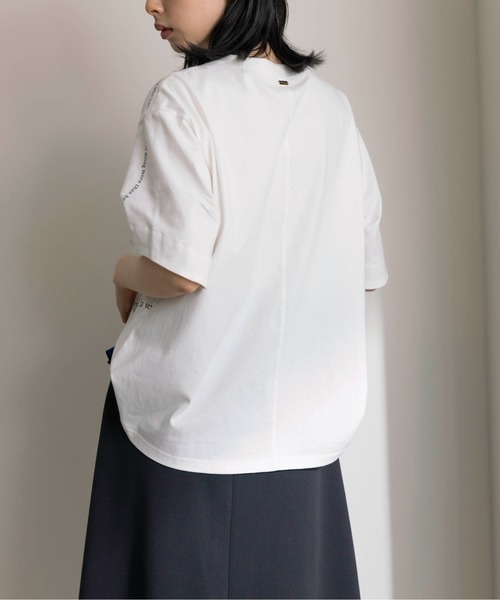 Eimee Law（エイミーロウ）の「ウェーブロゴプリントタックスリーブTシャツ（Tシャツ/カットソー・レディース・ブラック/オフホワイト/スミクロ・38）」の9枚目の写真