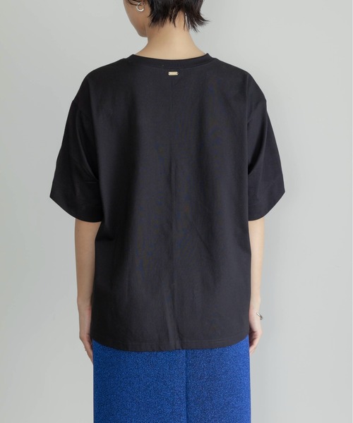 Eimee Law（エイミーロウ）の「ウェーブロゴプリントタックスリーブTシャツ（Tシャツ/カットソー・レディース・ブラック/オフホワイト/スミクロ・38）」の19枚目の写真