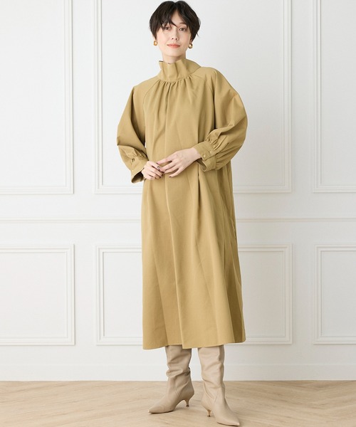 INED CLARO（イネドクラロ）の「2WAYギャザーネックワンピース（ワンピース・レディース・チャコールグレー/ベージュ・フリー）」の19枚目の写真