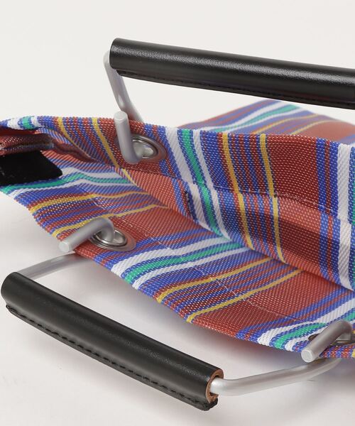 MARNI MARKET(マルニマーケット)の「ストライプミニショルダーバッグ(ショルダーバッグ・レディース・ヘネブラウン・FREE)」の4枚目の写真
