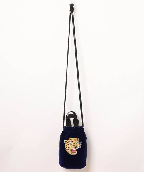 HOUSTON（ヒューストン）の「HOUSTON / VELVETEEN EFFECT BAG（TIGER /MAP） / 6874 / 6875（ショルダーバッグ・レディース・ブラック/ネイビー/マルーン/ブルー系その他/ブラック系その他/ミント・ONESIZE）」の4枚目の写真