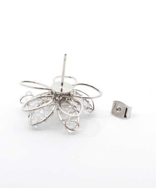 Cepica（セピカ）の「ビーズフラワーピアス（ピアス（両耳用）・レディース・シルバー/ゴールド・FREE）」の5枚目の写真