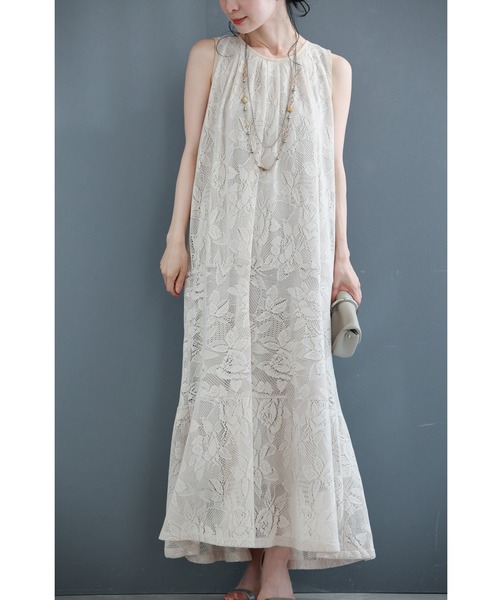 浮かび上がる花柄のサマーニットドレスワンピース（ワンピース）｜CAWAII（カワイイ）