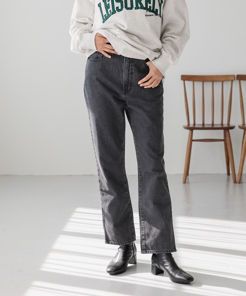 LOWRYS FARM（ローリーズファーム）の「ＣＯＮＥ／スリットパンツ 131360（デニムパンツ・レディース・ブラック/ブルー/ネイビー/ブラック系その他・SMALL/MEDIUM/LARGE）」の2枚目の写真